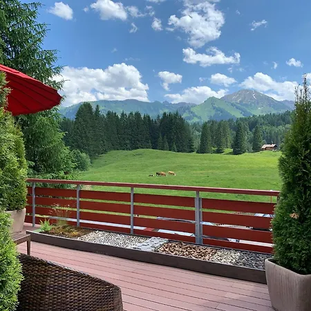 Alpenhotel Kueren מלון